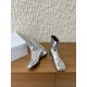 3cm 380G062  MaisonMargiela 马吉拉 25ss秋冬新款 分趾系列 高跟 分趾靴原版套楦鞋型很经典，不管是价格还是品质通通秒杀市场……告别臃肿，专为当代独立、气质都市女性打造高级鞋履 对是小众的佼佼者，百搭王，小众没有那么烂大街，穿上太有气质了▪鞋面：采用原版进口爆裂纹牛皮 ▪内里垫脚：苯染牛皮 ▪大底：原版定制意大利双层真皮大底▪Size：35-39（40.41定做不退换）