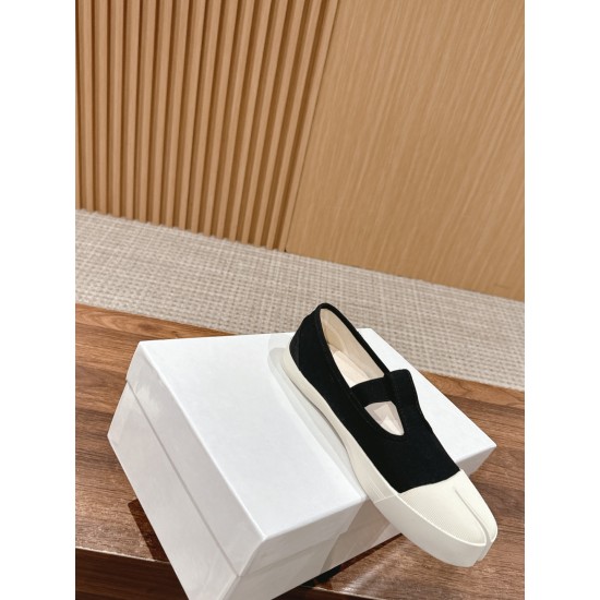 Maison Margiela Tabi Shoes