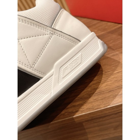 Valentino Sneakers