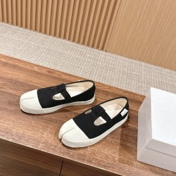Maison Margiela Tabi Shoes