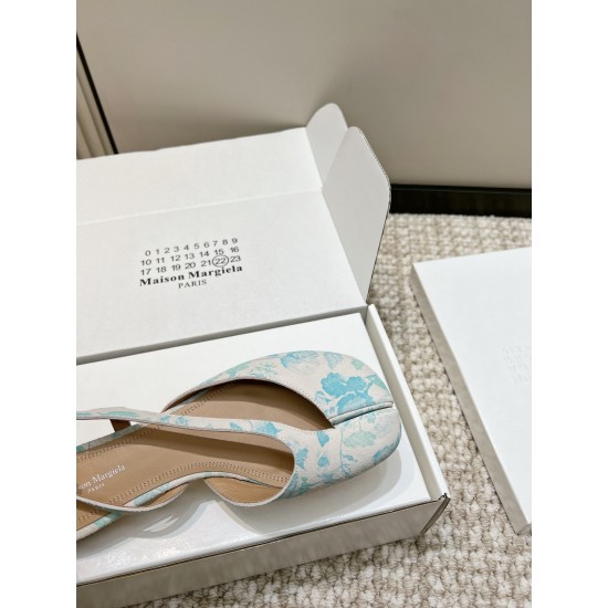 Maison Margiela Tabi Shoes