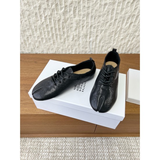 Maison Margiela Tabi Shoes