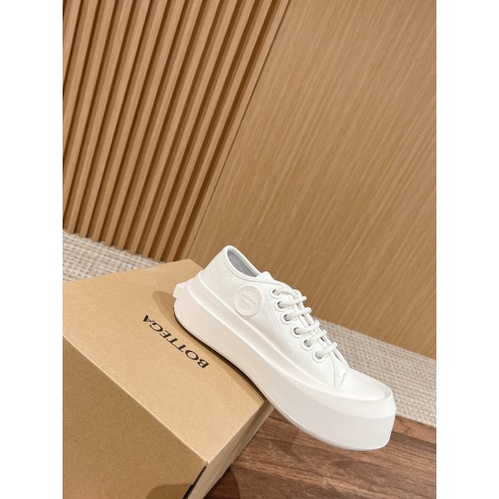 Bottega Veneta Sneakers