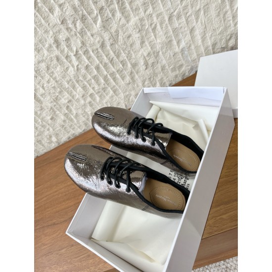 Maison Margiela Tabi Shoes