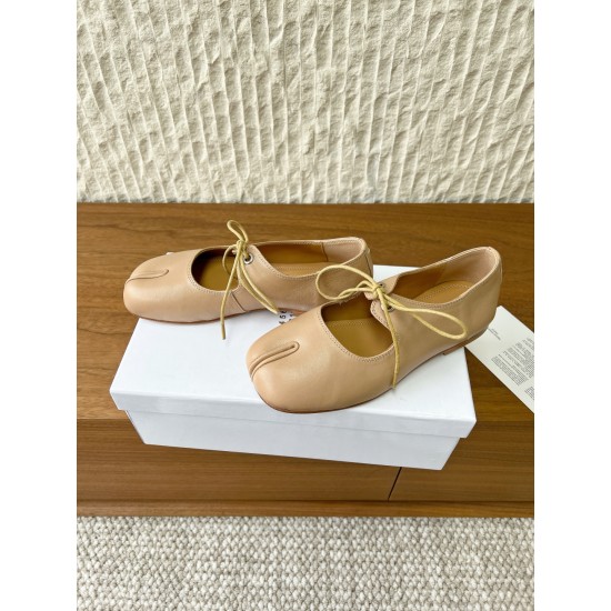 Maison Margiela Tabi Shoes
