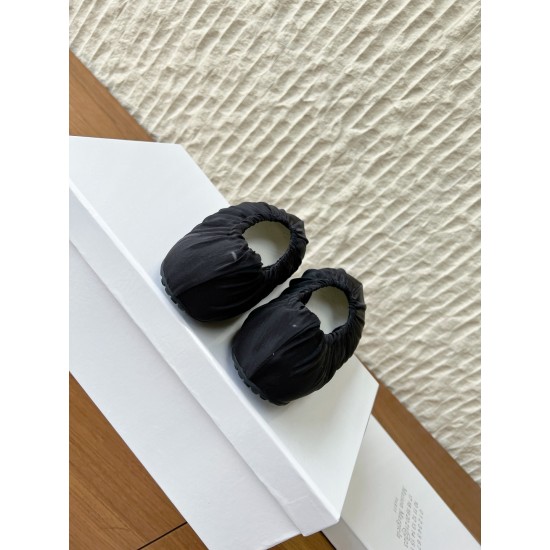 Maison Margiela Tabi Shoes