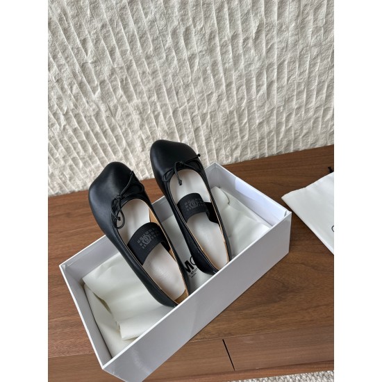 Maison Margiela Tabi Shoes