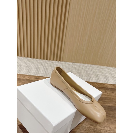 Maison Margiela Tabi Shoes