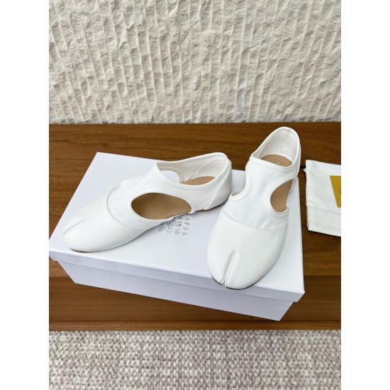 Maison Margiela Tabi Shoes