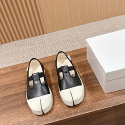 Maison Margiela Tabi Shoes