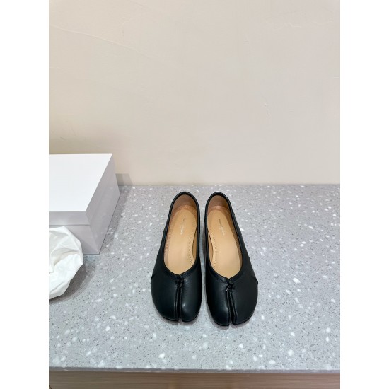 Maison Margiela Tabi Shoes