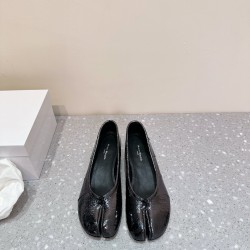 Maison Margiela Tabi Shoes
