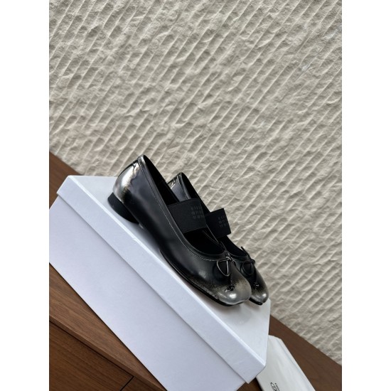 Maison Margiela Tabi Shoes