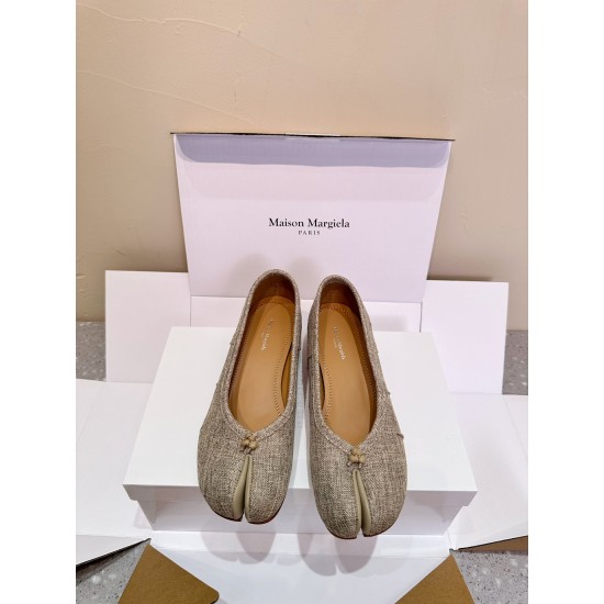 Maison Margiela Tabi Shoes
