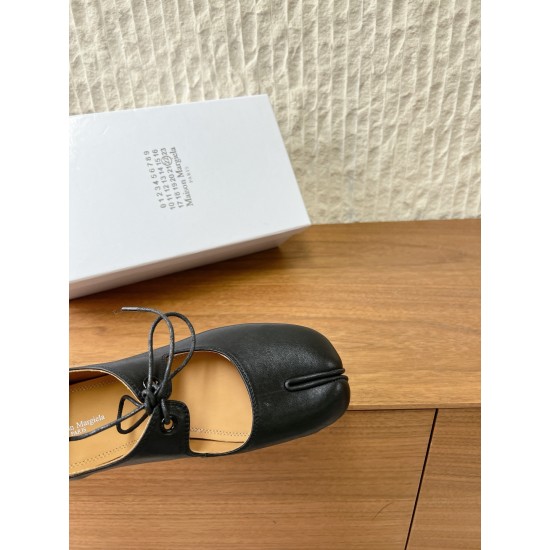 Maison Margiela Tabi Shoes