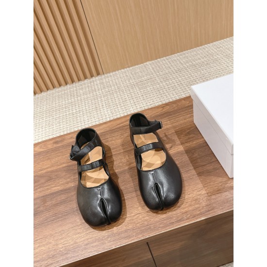 Maison Margiela Tabi Shoes