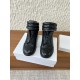 360（男码+10）G295 Maison Margiela 马吉拉 25ss秋冬新款马吉拉Future Sneaker复古 高帮 休闲鞋MM6作为这两年最受欢迎的鬼才设计师品牌设计简单、奢华的质感让你爱不释手  不想满大街撞款的可以看看这个品牌，比较小众却又是那么好搭配ins、小红书随处可见这个品牌的身影 ▪鞋面：采用原版进口牛皮▪内里垫脚：丝绸羊皮▪大底：原版定制防滑橡胶大底▪码数：35-44（女码40，男码45.46.47.48定做不退换）