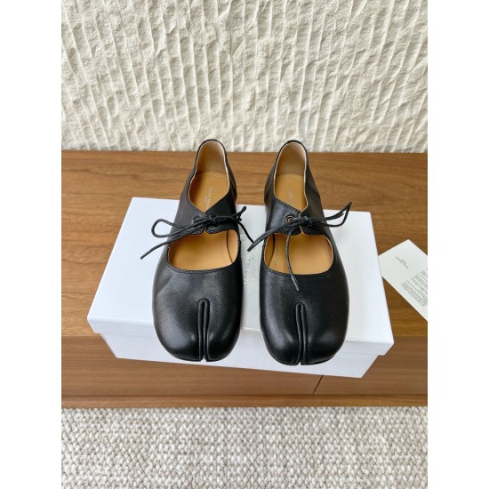 Maison Margiela Tabi Shoes