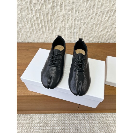 Maison Margiela Tabi Shoes