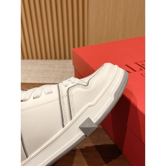 Valentino Sneakers
