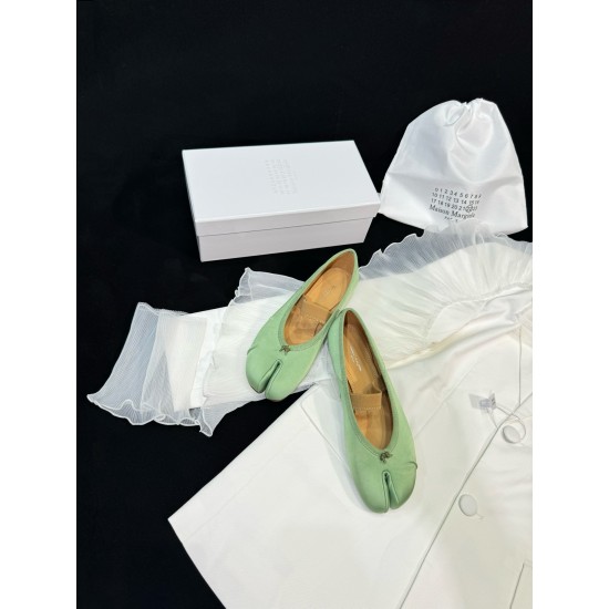 Maison Margiela Tabi Shoes