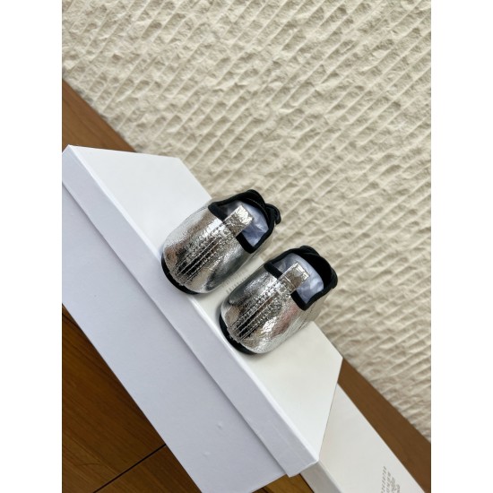 Maison Margiela Tabi Shoes