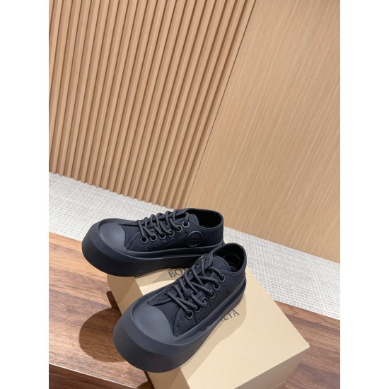 Bottega Veneta Sneakers