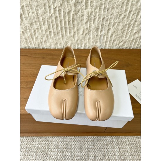 Maison Margiela Tabi Shoes