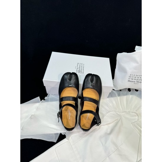 Maison Margiela Tabi Shoes