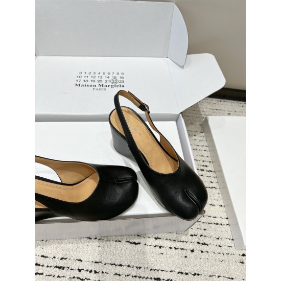 Maison Margiela Tabi Shoes