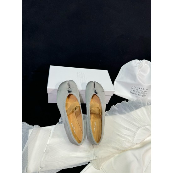 Maison Margiela Tabi Shoes
