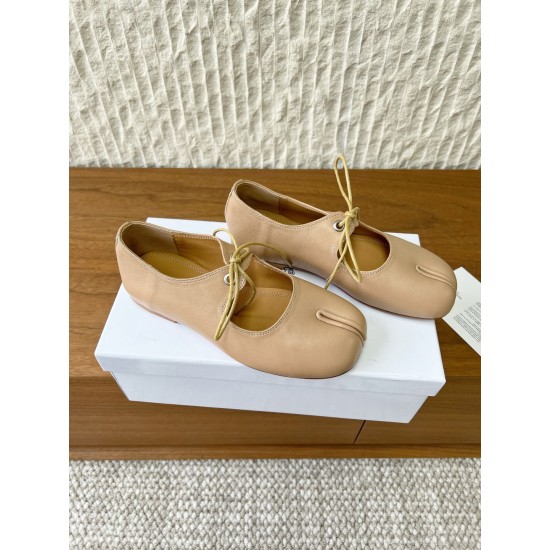 Maison Margiela Tabi Shoes