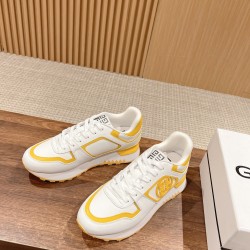 GIVENCHY Sneakers