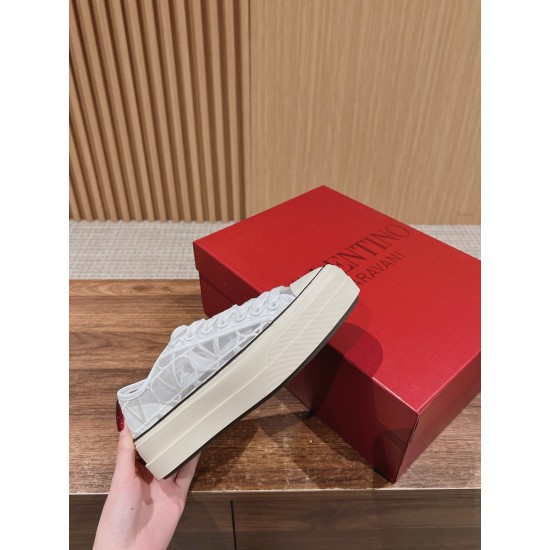 Valentino Sneakers
