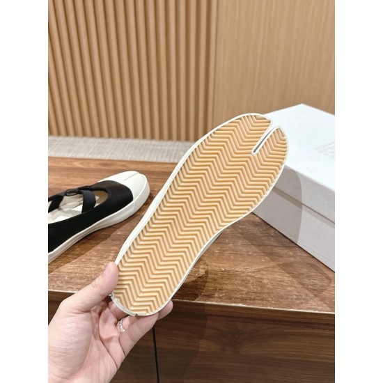 Maison Margiela Tabi Shoes