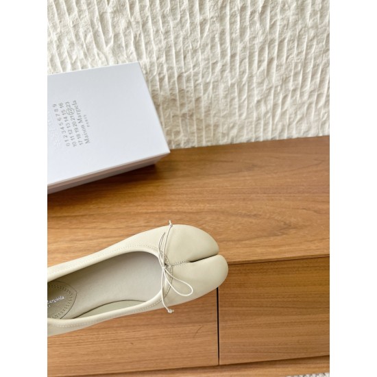 Maison Margiela Tabi Shoes