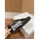 GIVENCHY Sneakers