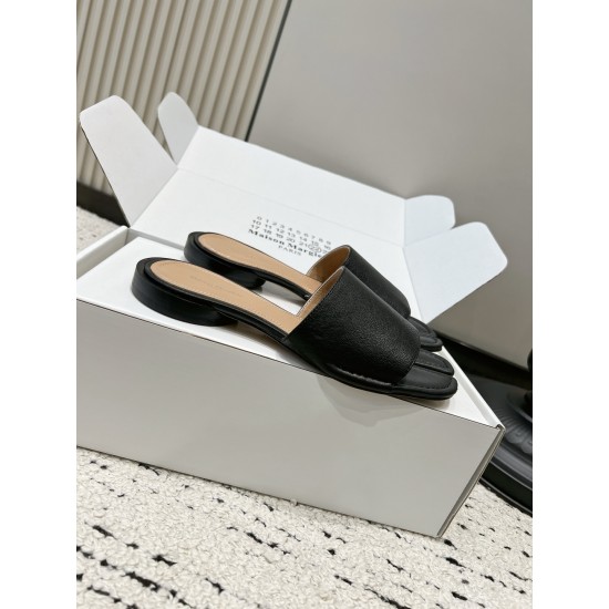 Maison Margiela Tabi Shoes