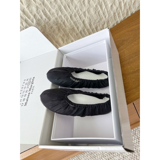 Maison Margiela Tabi Shoes
