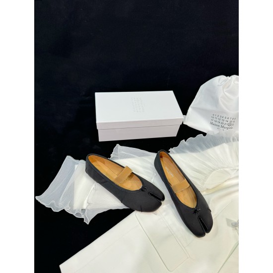 Maison Margiela Tabi Shoes