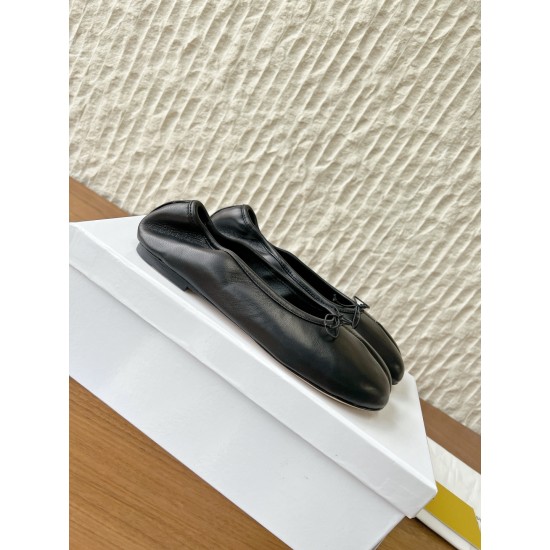 Maison Margiela Tabi Shoes