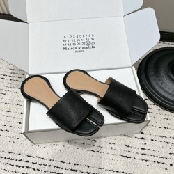Maison Margiela Tabi Shoes