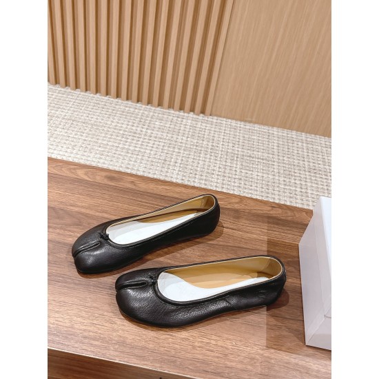 Maison Margiela Tabi Shoes