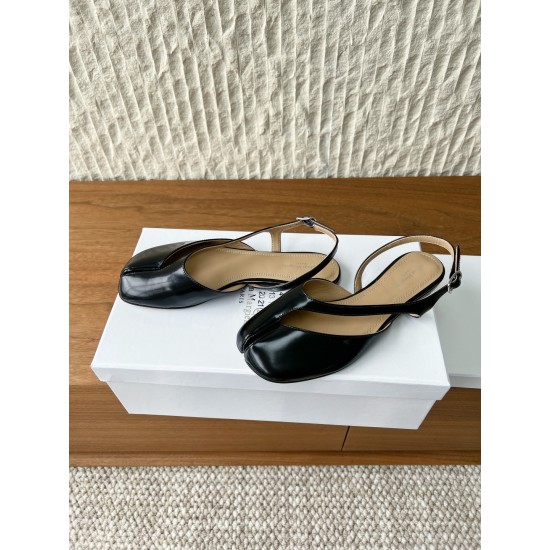 Maison Margiela Tabi Shoes