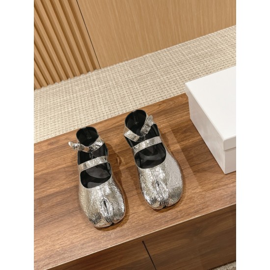 Maison Margiela Tabi Shoes