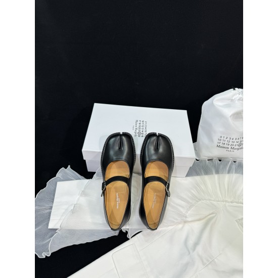 Maison Margiela Tabi Shoes