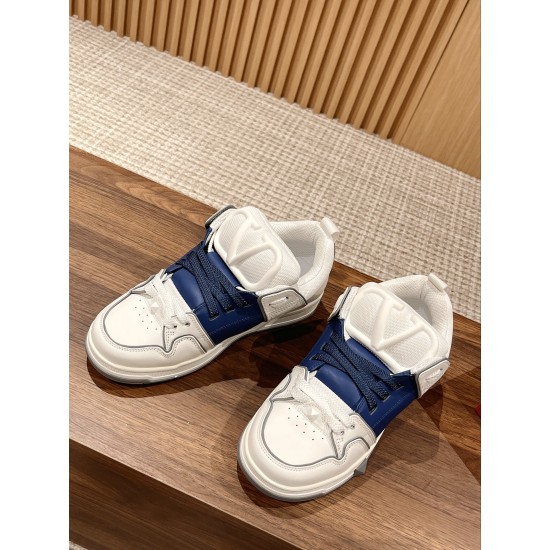 Valentino Sneakers
