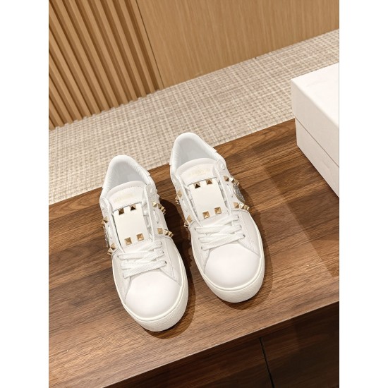Valentino Sneakers