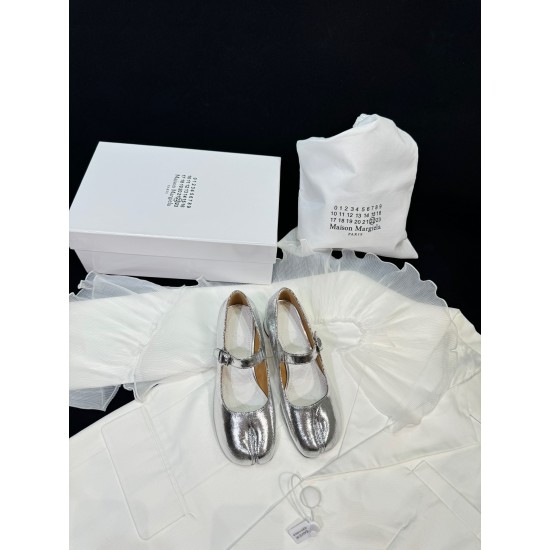 Maison Margiela Tabi Shoes