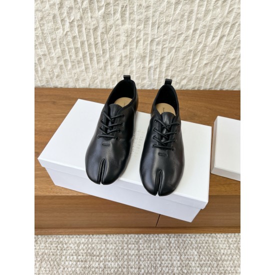 Maison Margiela Tabi Shoes